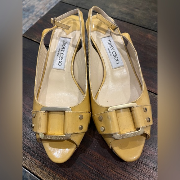 Jimmy Choo Yellow/ Gold Patent Leather wedge sandals size 37 or US 6.5 Vintage - Picture 1 of 5